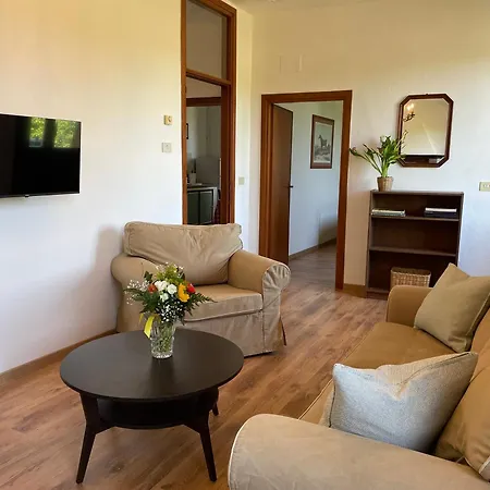 La Apartment *